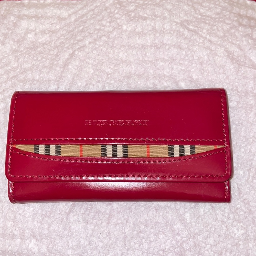 EUC AUTHENTIC BURBERRY VINTAGE RED LEATHER NOVA CHECK KEYCASE